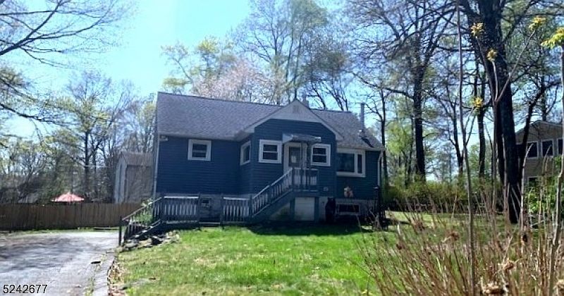 1st image of 12 Mountain Top Ct