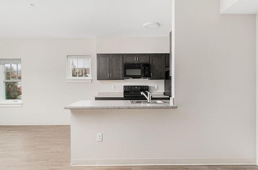 Brookside Terrace Apartments 1470 S County Trl East Greenwich RI Zillow