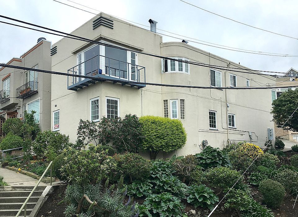1st image of 402 Douglass St