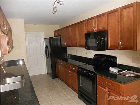 4th image of 504 Bellaire Dr
