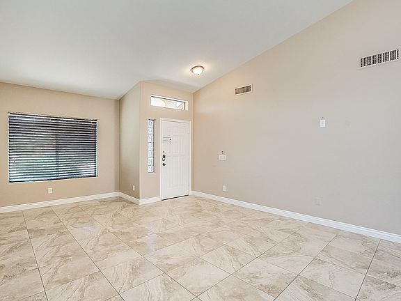 3rd image of 1397 E Shari St