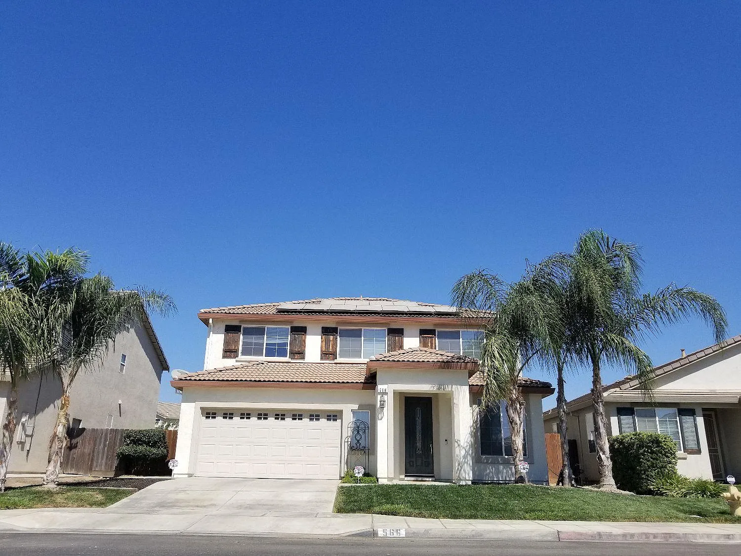 566 Parkridge Dr photo 1