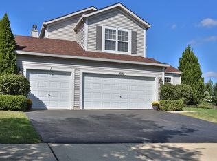 2042 Westbury Ln, Aurora, IL 60502