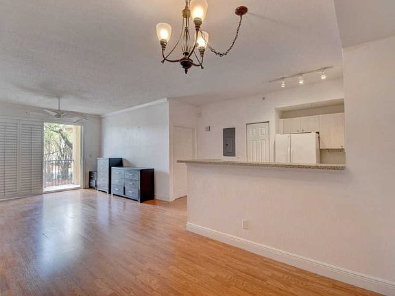 3rd image of 1801 N Flagler Dr APT 130