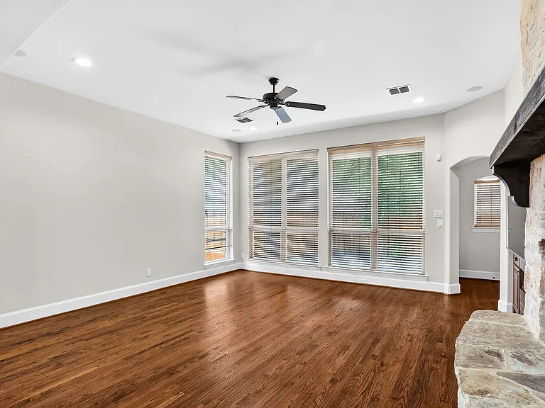 2346 Arezzo Ln — Photo 13