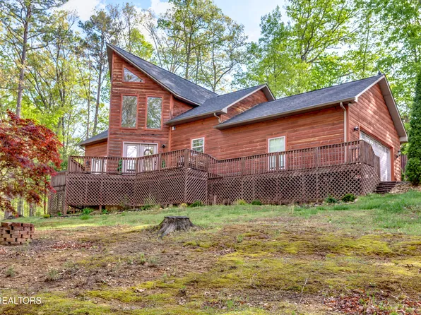 168 Cove Springs Dr, Dandridge, TN 37725
