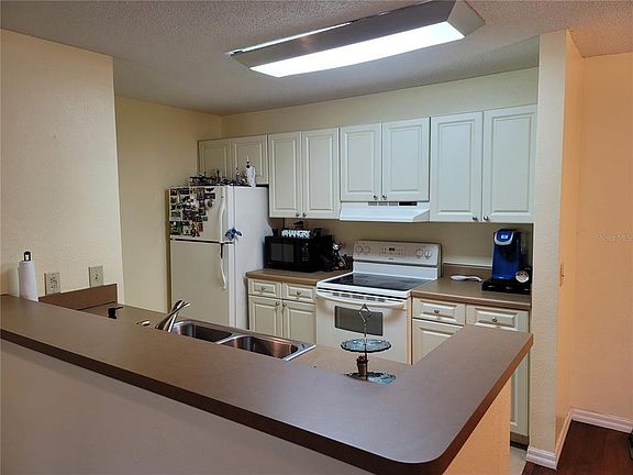 4th image of 9481 Highland Oak Dr Unit 1002