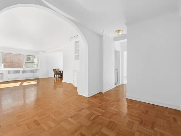 40 East 78th Street image 1 of 8