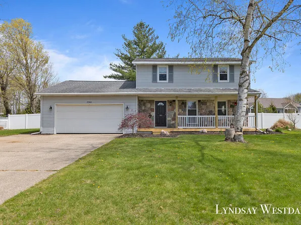 7740 Chickadee Dr, Jenison, MI 49428