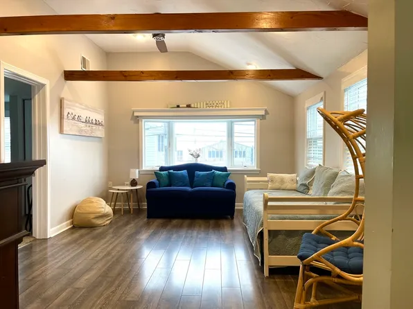 138 Central Ave, Salisbury, MA 01952