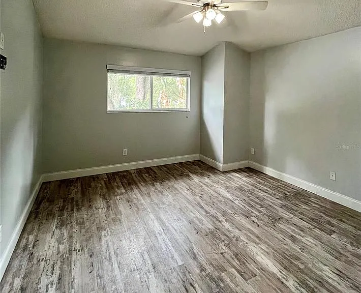 9318 Heritage Oak Ct — Photo 29