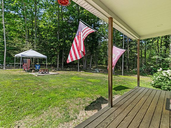 4th image of 1039 Cape Road