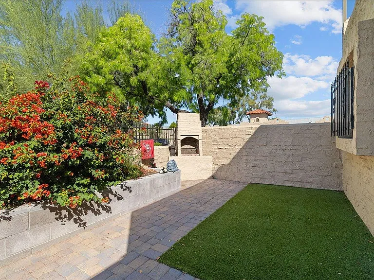 16646 N 29th Dr — Photo 16