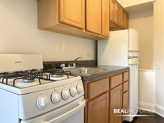 5th image of 4641 N Paulina St #4641412
