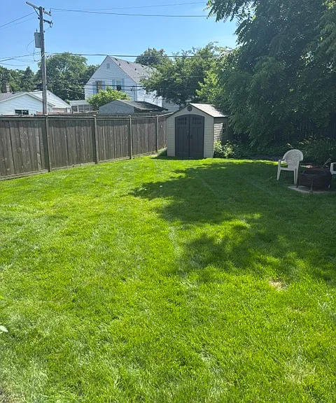 522 Burton Ave — Photo 6