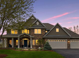 3049 Fairway Dr, Chaska, MN 55318