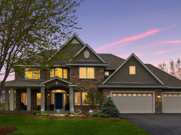 3049 Fairway Dr, Chaska, MN 55318