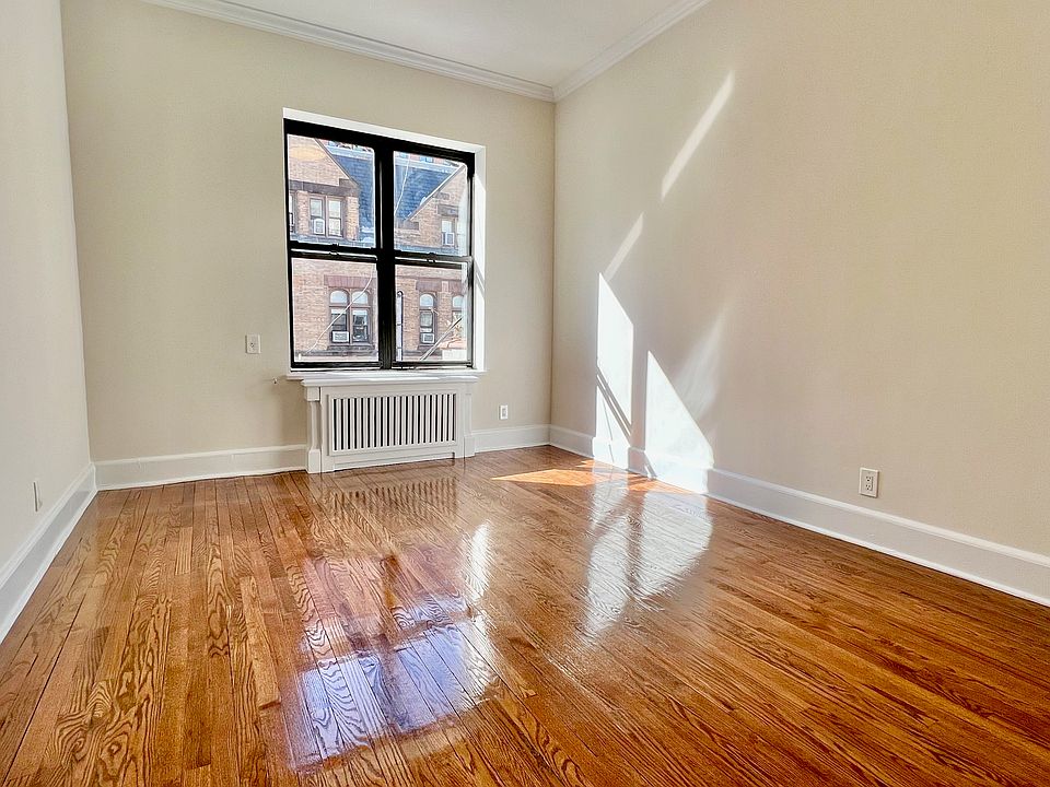 1st image of 138 W 92nd St APT 4R