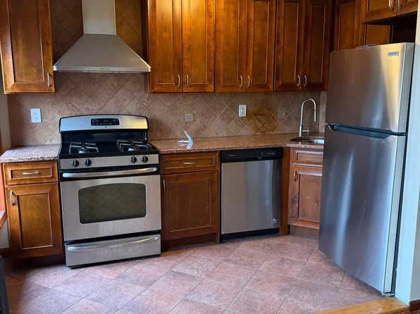 57 Mac Donough Street image 1 of 8