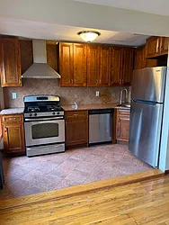 57 Mac Donough Street