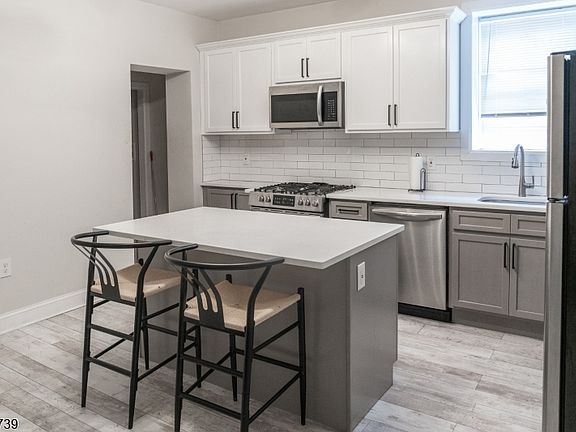 2nd image of 57 Glenridge Ave APT 2R