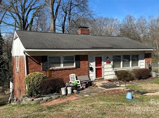 4800 Valley Stream Rd, Charlotte, NC 28209