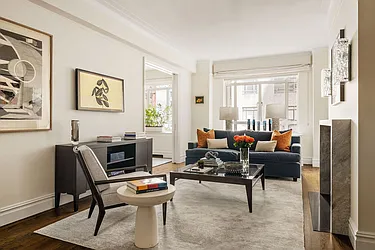 25 Central Park West, #3A