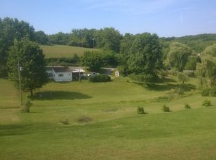 305 Tollgate Rd, Zelienople, PA 16063