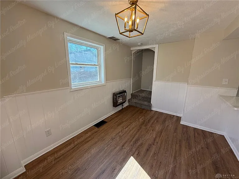 675 Wright St — Photo 16