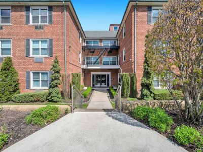 111 S Centre Avenue #2VV, Rockville Centre, NY, 11570