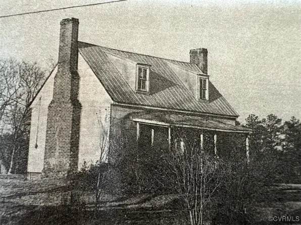 11601 Womack Rd, Chester, VA 23831