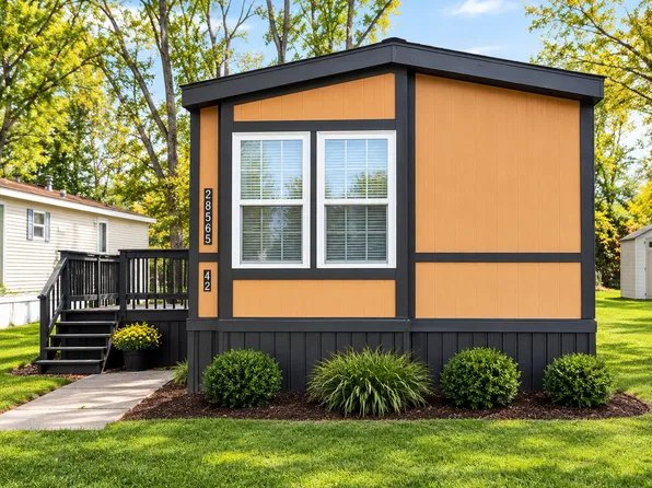 28565 S Maple St #42, Romulus, MI 48174