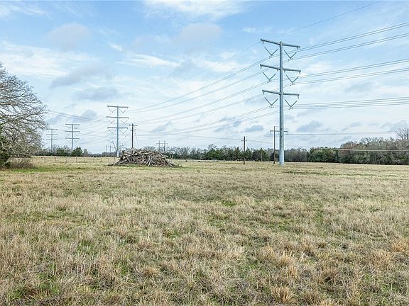 3rd image of 11066 Jinkins Rd