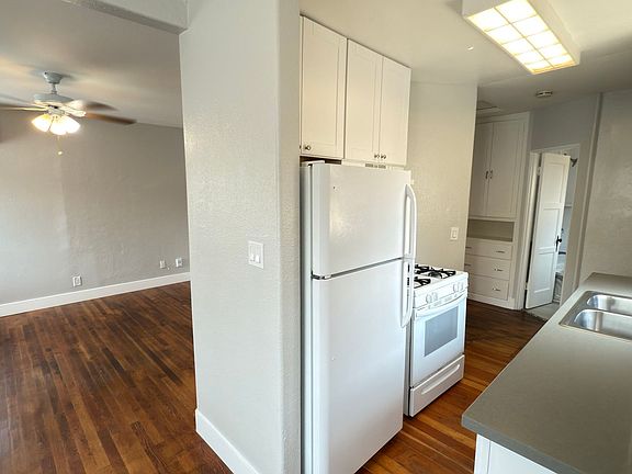 4th image of 4555-4557 36th St #4555
