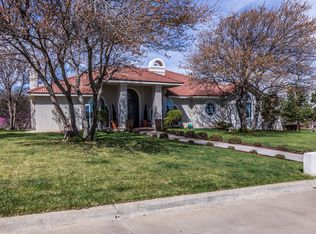 2301 Chateau Rue, Pampa, TX 79065