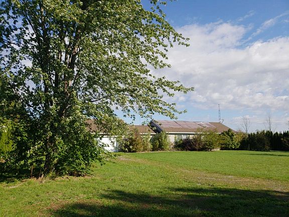 3rd image of 4647 E Township Road 164