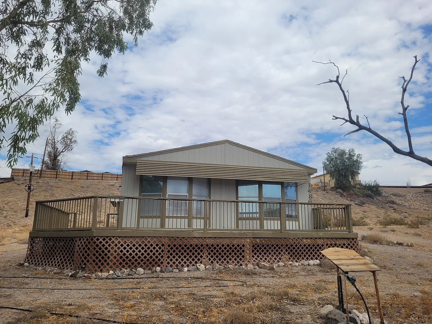Renovated 3-Bedroom Oasis Near Colorado River with Stunning Desert Views — Photo 1