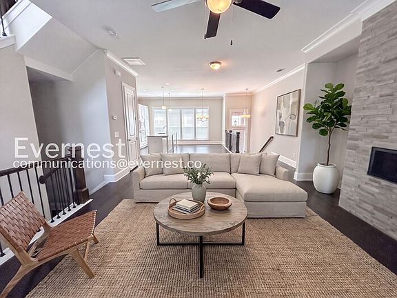 2nd image of 2140 Coventry Dr