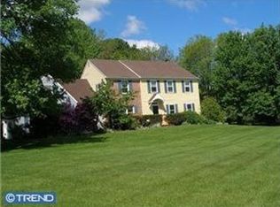 1521 Canterbury Cir, Berwyn, PA 19312
