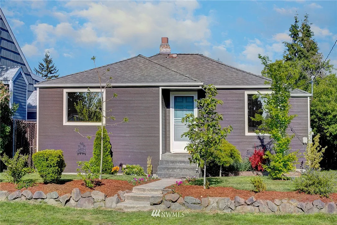 11242 Evanston Avenue N photo 1
