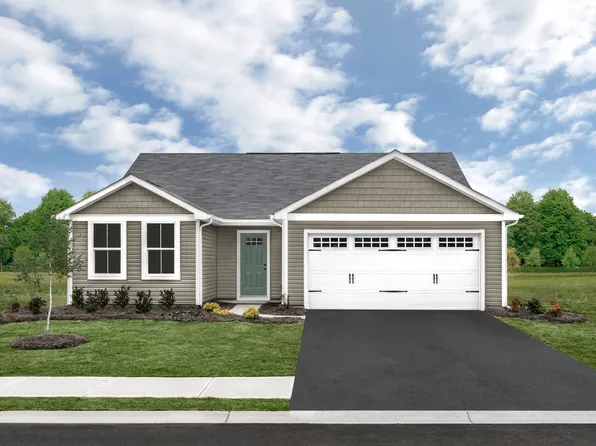 1589 Meadowbrook Ln, Farmington, NY 14425