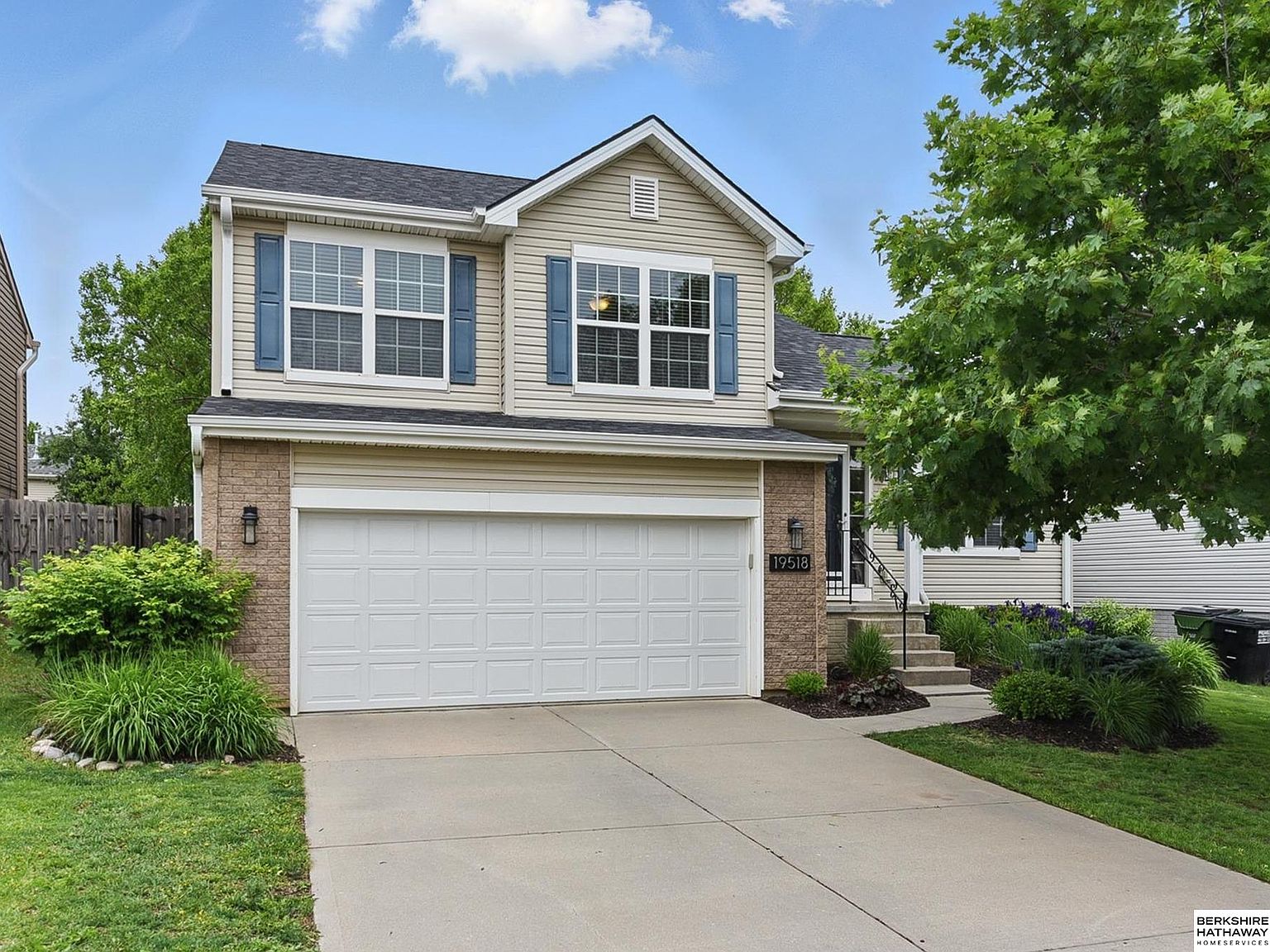 19518 X St, Omaha, NE 68135 | Zillow