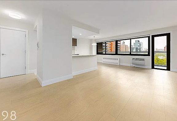 2nd image of 160 W 97th St #10L10