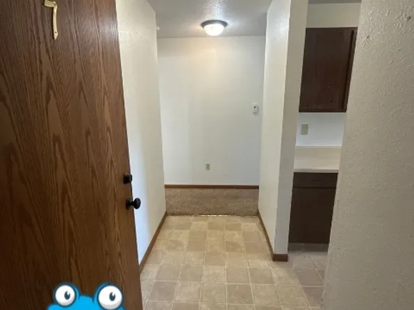 BK- Emerald 904 Apartment, 904 13th St NE #7, Jamestown, ND 58401