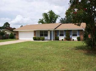 106 Buckridge Ave, Enterprise, AL 36330