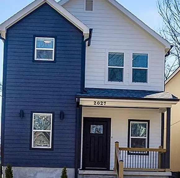 2027 Agnes Ave — Photo 1
