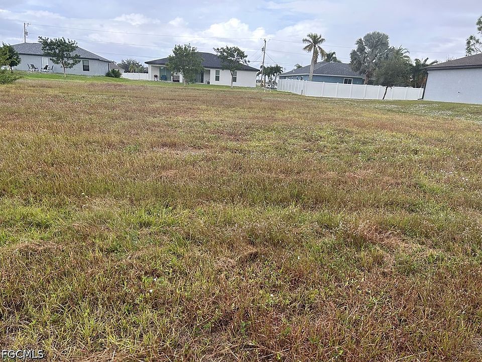 1st image of 1909 NE 33rd Ln