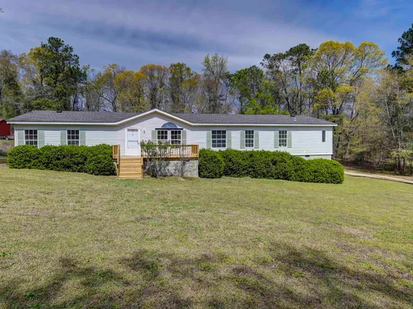 60 Maple Ln, Newberry, SC 29108