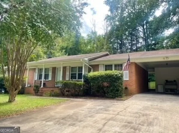 322 Laurel Ln, Lagrange, GA 30241