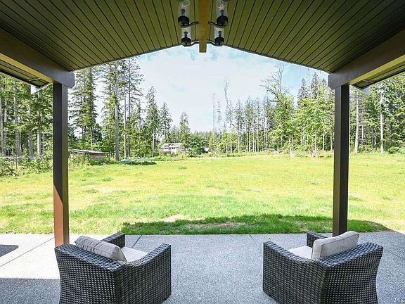 5th image of 2390 Barbara Rd